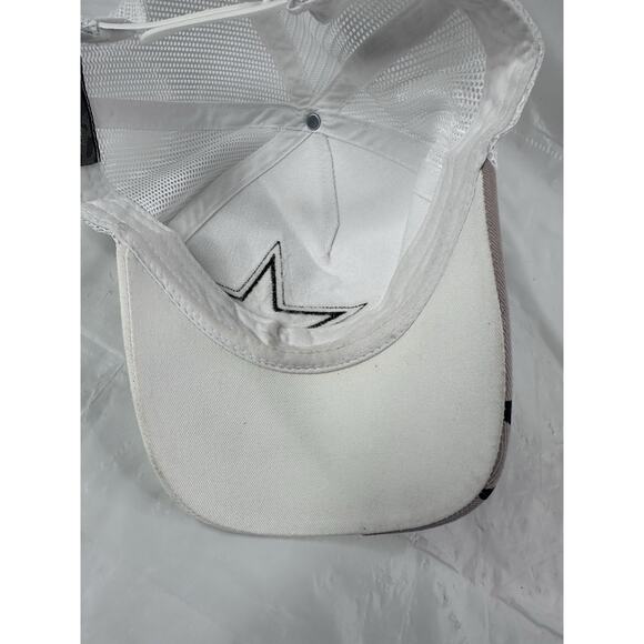 Black Star on White Trucker Cap Snapback Hat with Mesh Back - Picture 4 of 6